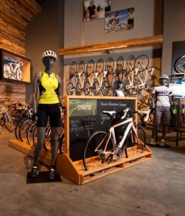 Winston Retail display for REI